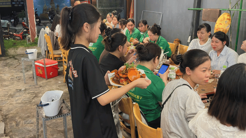 Phục vụ gọn nhẹ, đúng tinh thần địa phương